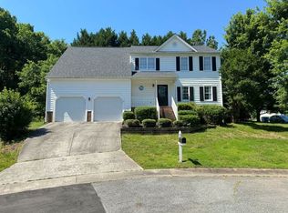 2 Sabre Ct, Durham, NC 27713