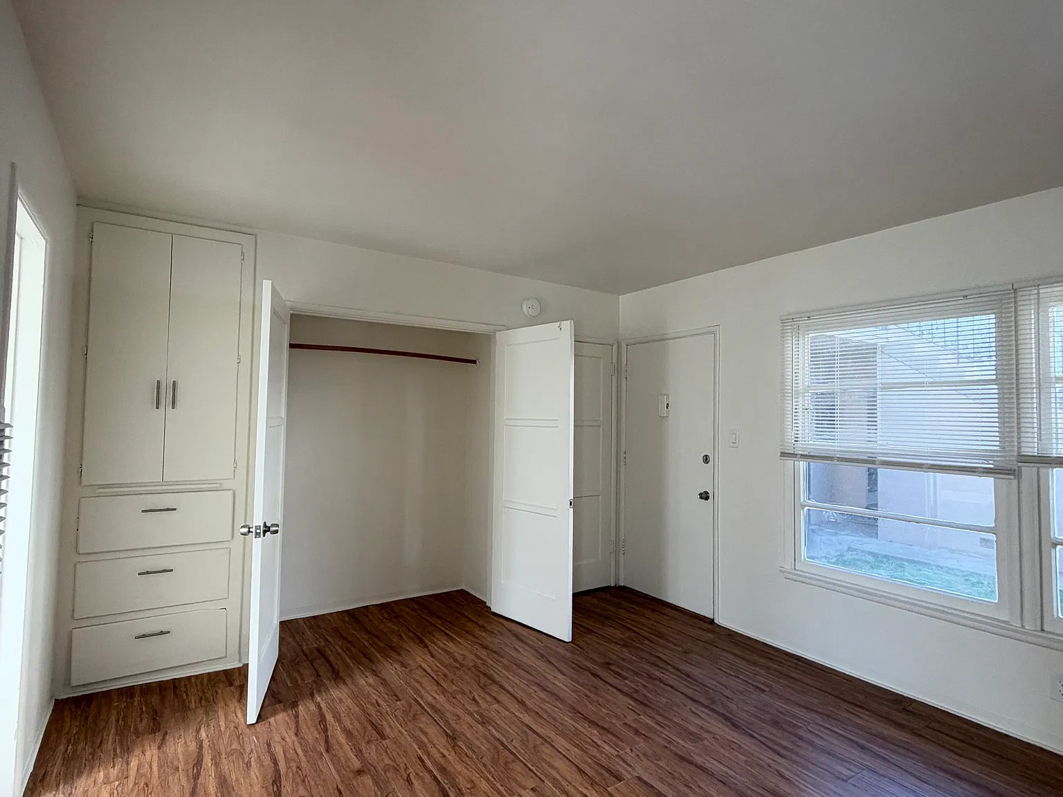 Studio, 550 sqft, $1,450 — Photo 2