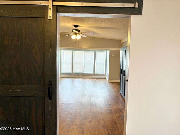 5th image of 2208 Indian Dr