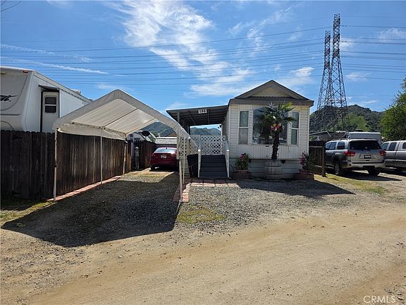 2nd image of 32300 San Timoteo Canyon Rd #186