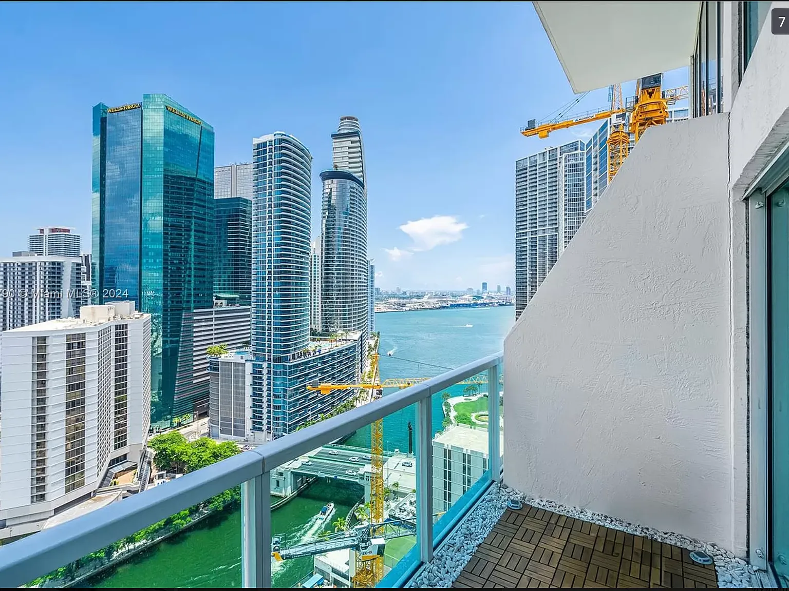 Brickell Oasis — Photo 4