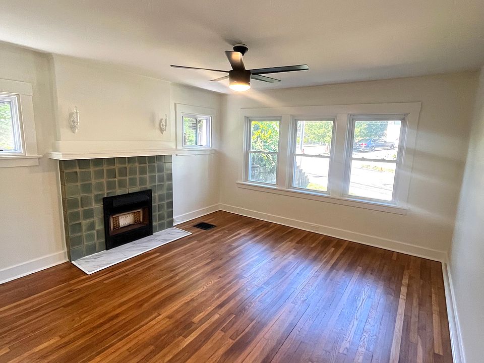 1st image of 160 N Fremont Ave #4