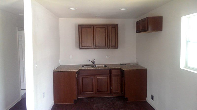2nd image of 1606 Alametos