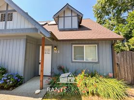 220 Israel Rd SW