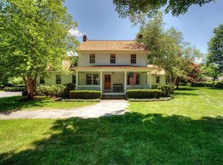 2323 North St, Fairfield, CT 06824
