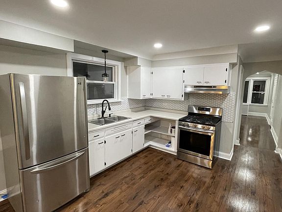 3rd image of 5310 W 51st St #1