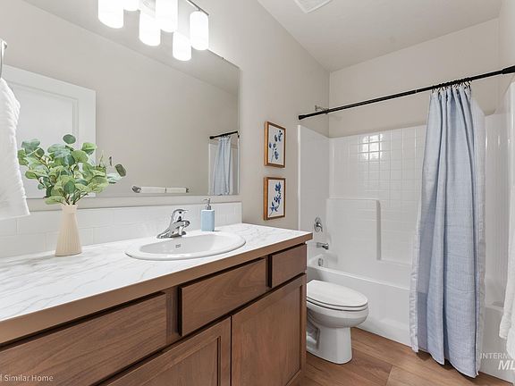 4th image of 703 Maxine Lane West Block 4 Lot 9