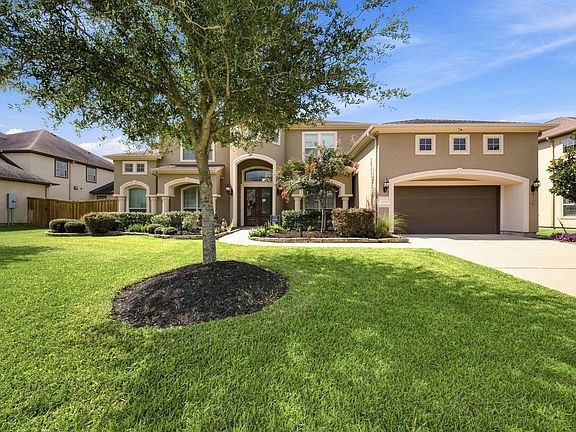 2nd image of 26511 Crimson Bluff Ln
