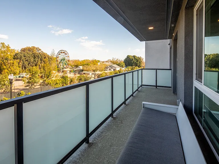 200 S Zoo Ln — Photo 26