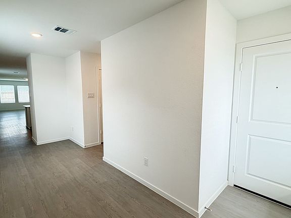 4th image of 31418 Casacalenda Ln