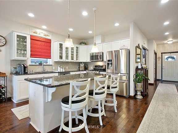 You will LOVE this kitchen, main entry door on the right.  