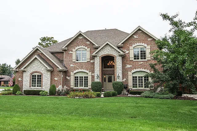 351 Forest Ave photo 1