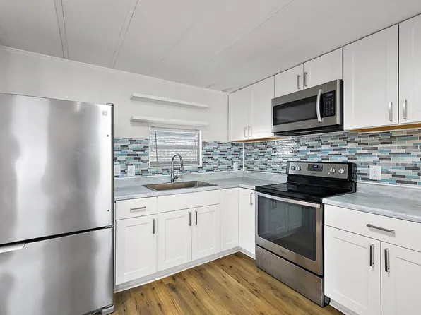 123 Camellia Dr, Leesburg, FL 34788