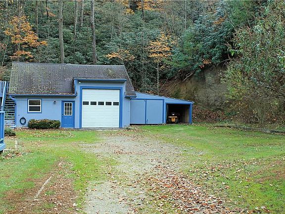 2nd image of 93 Carolina Hills Dr