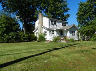 348 Lake Shore Dr, Lake Hiawatha, NJ 07034