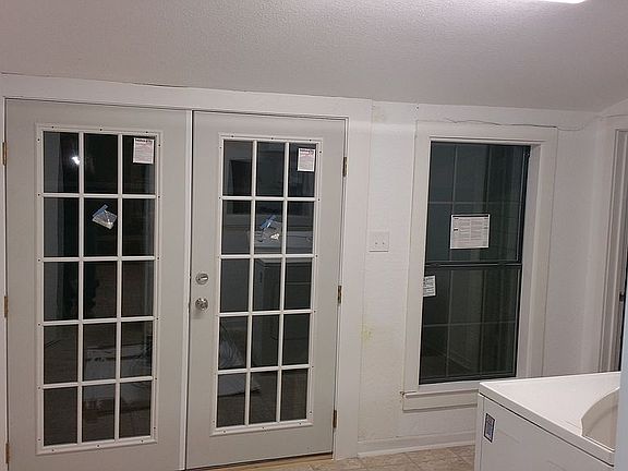 5th image of 2504 Jackson Dr