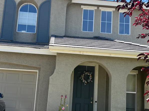 9370 Hummer Ct, Reno, NV 89521