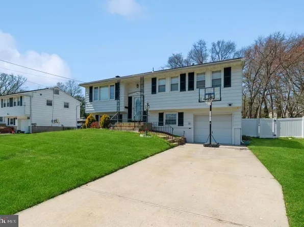 907 Russo Dr, Westampton, NJ 08060