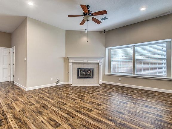 4th image of 2237 Dallas Dr