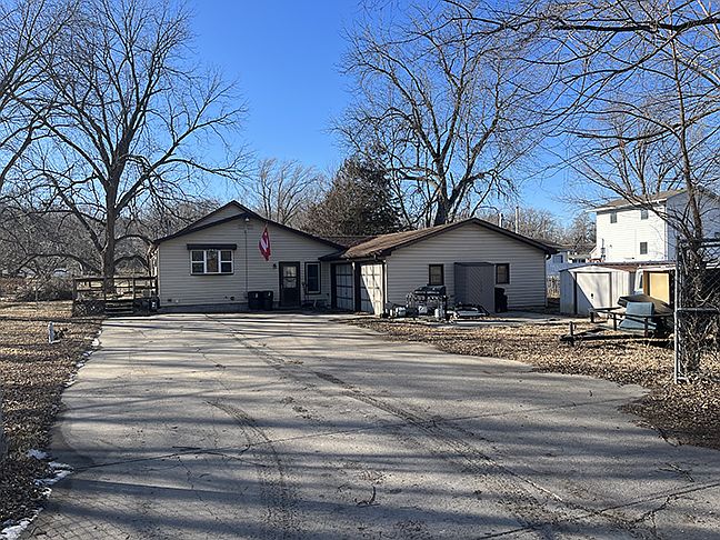 1st image of 712B Nuckolls St Unit 712