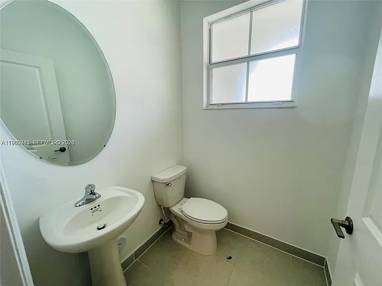 1695 SE 27th Rd #1695 — Photo 7