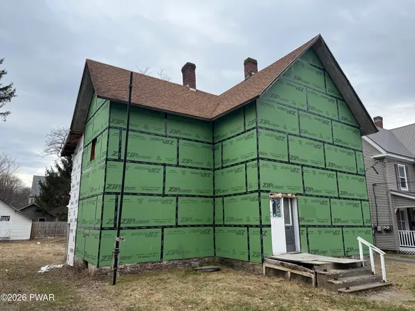 1214 Dyberry Pl, Honesdale, PA 18431