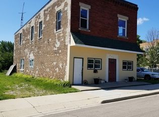 351 E Walnut St, Oglesby, IL 61348