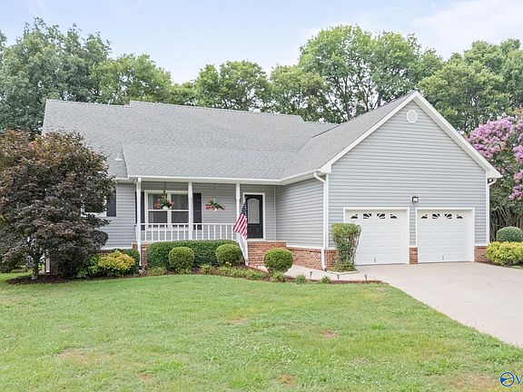2nd image of 108 Heatherwood Ct