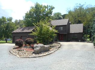 228 Davidson St, Tarentum, PA 15084