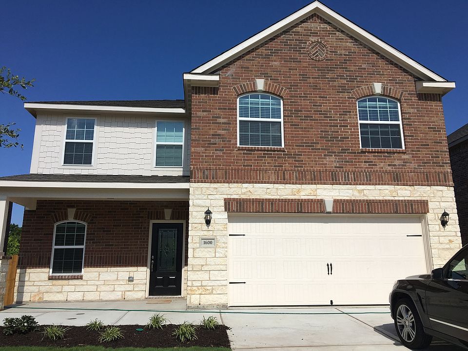 1st image of 1600 Persimmon Dr