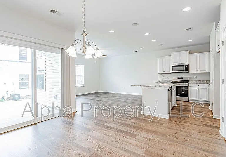 409 Wards Creek Way — Photo 7