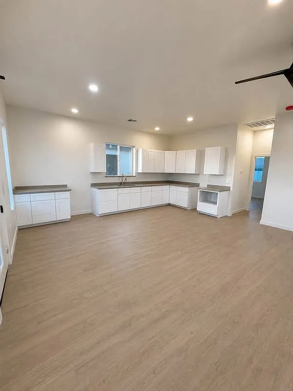 3031 Birch Ln — Photo 2