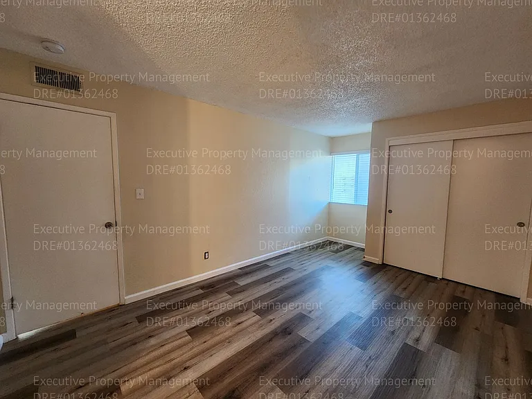 709 Deseret Way — Photo 22