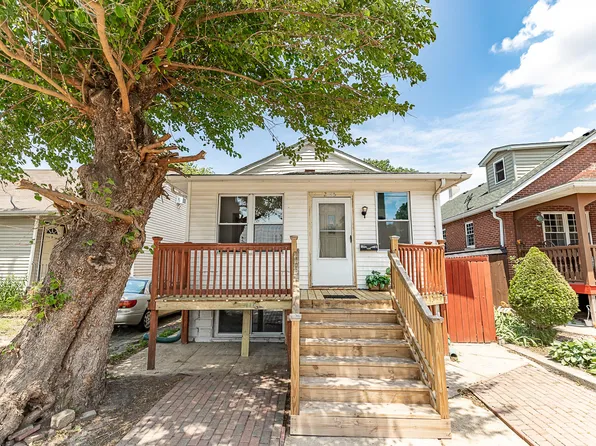 1235 150th St, Hammond, IN 46327