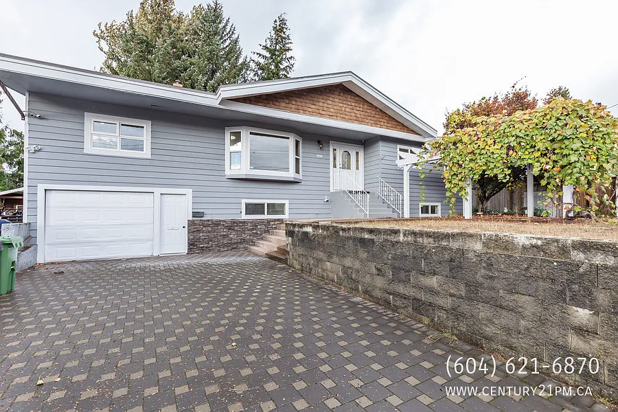 2086 Majestic Cres #UPPER