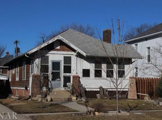 173 W 2nd St, El Paso, IL 61738