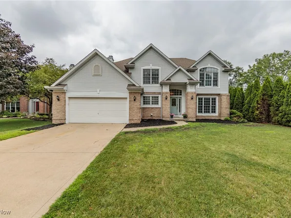 17267 Hampton Chase, Strongsville, OH 44136