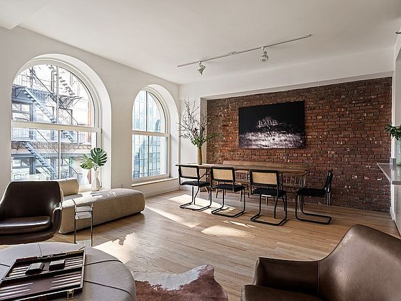 3rd image of 83 Walker St #6
