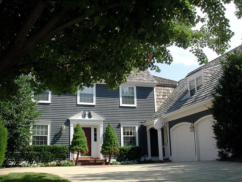 128 Upshire Circle