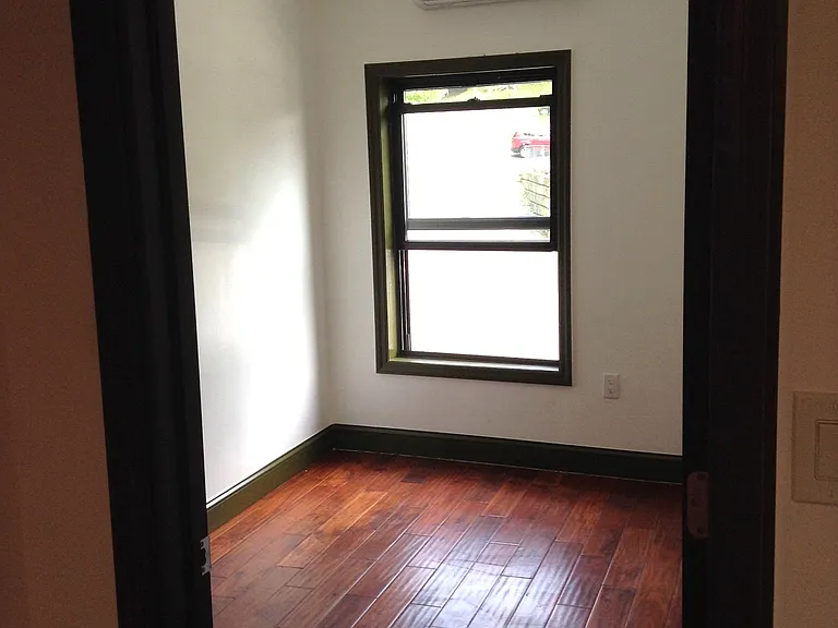 30 Croton Ave #3 — Photo 16