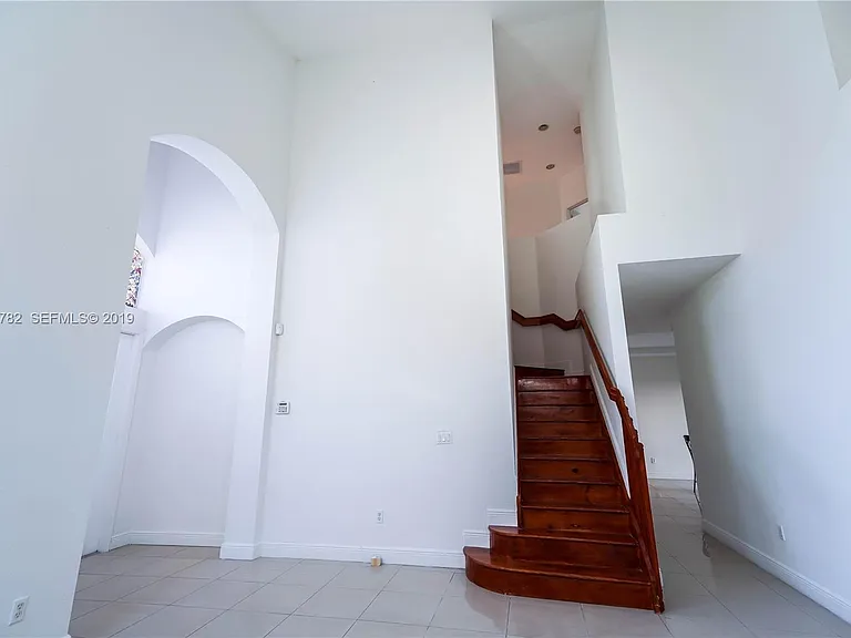 2227 Portofino Ave — Photo 11