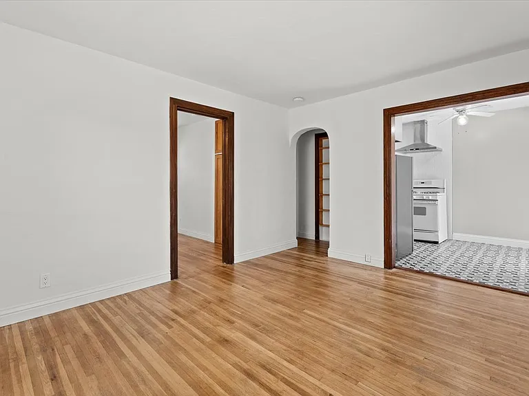 4044 Huron Ave #A — Photo 6