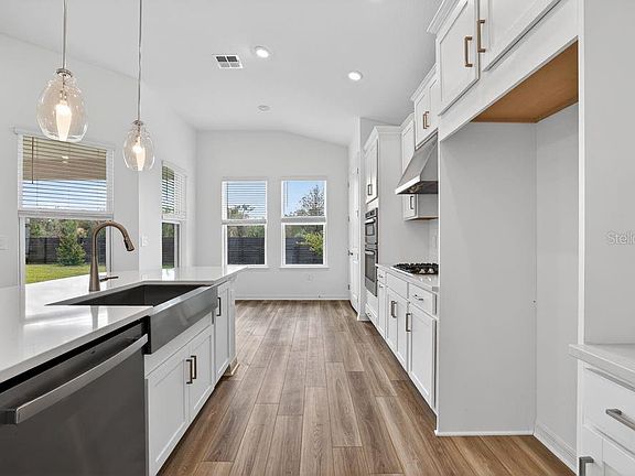 3rd image of 14254 Sawmill St