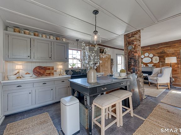 3rd image of 44 Ballamahack Road