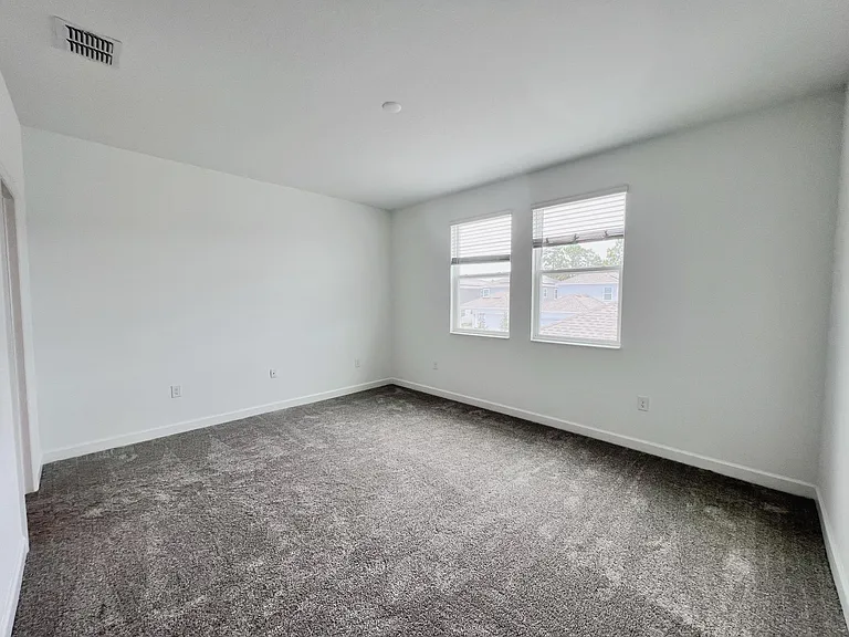 2975 Addison Blvd — Photo 14