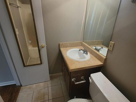 5th image of 122 Kacy Ln