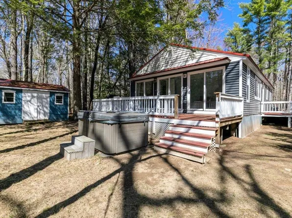 20 Owl Lane, Lee, NH 03861