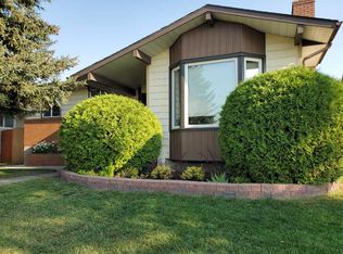 4640 S Rundlehill Rd NE, Calgary, AB T1Y2P5