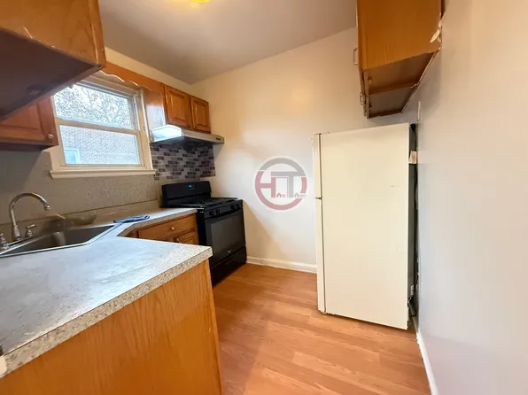 1821 Edison Ave #2F, Bronx, NY 10461