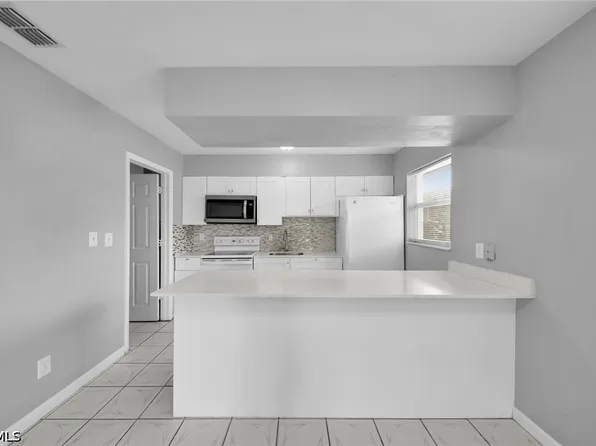 (undisclosed Address), Cape Coral, FL 33990